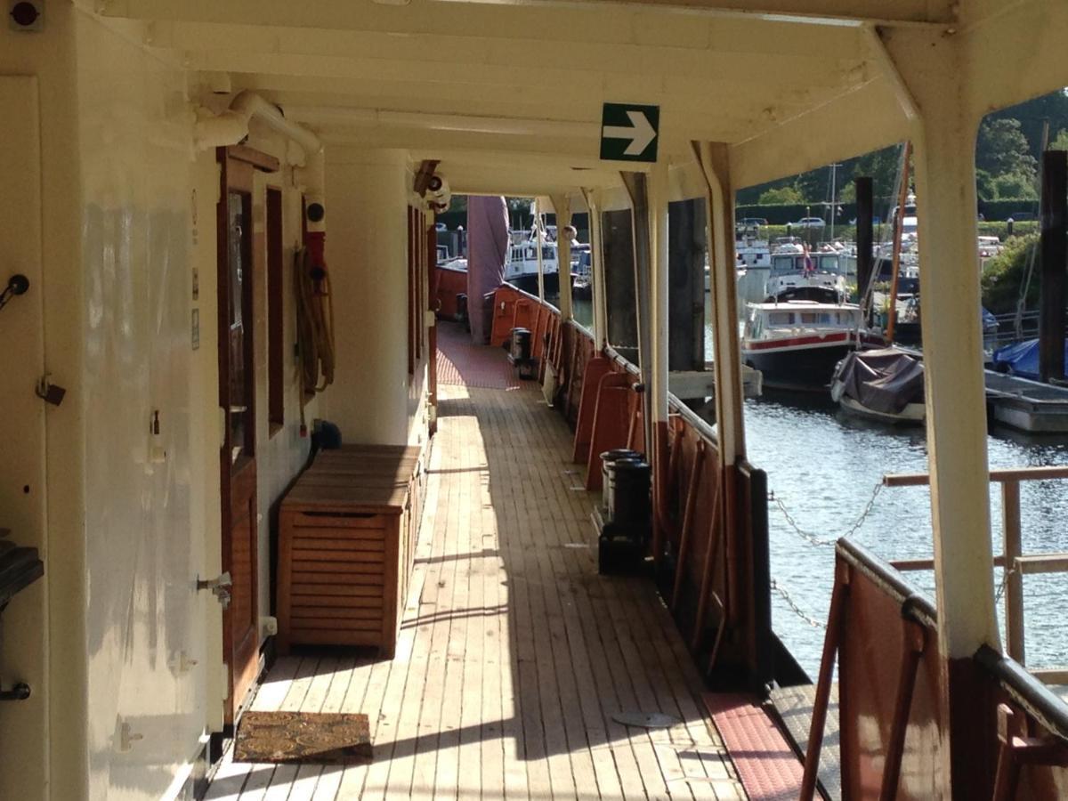 De Logeerboot Dordrecht Bed & Breakfast Exterior photo