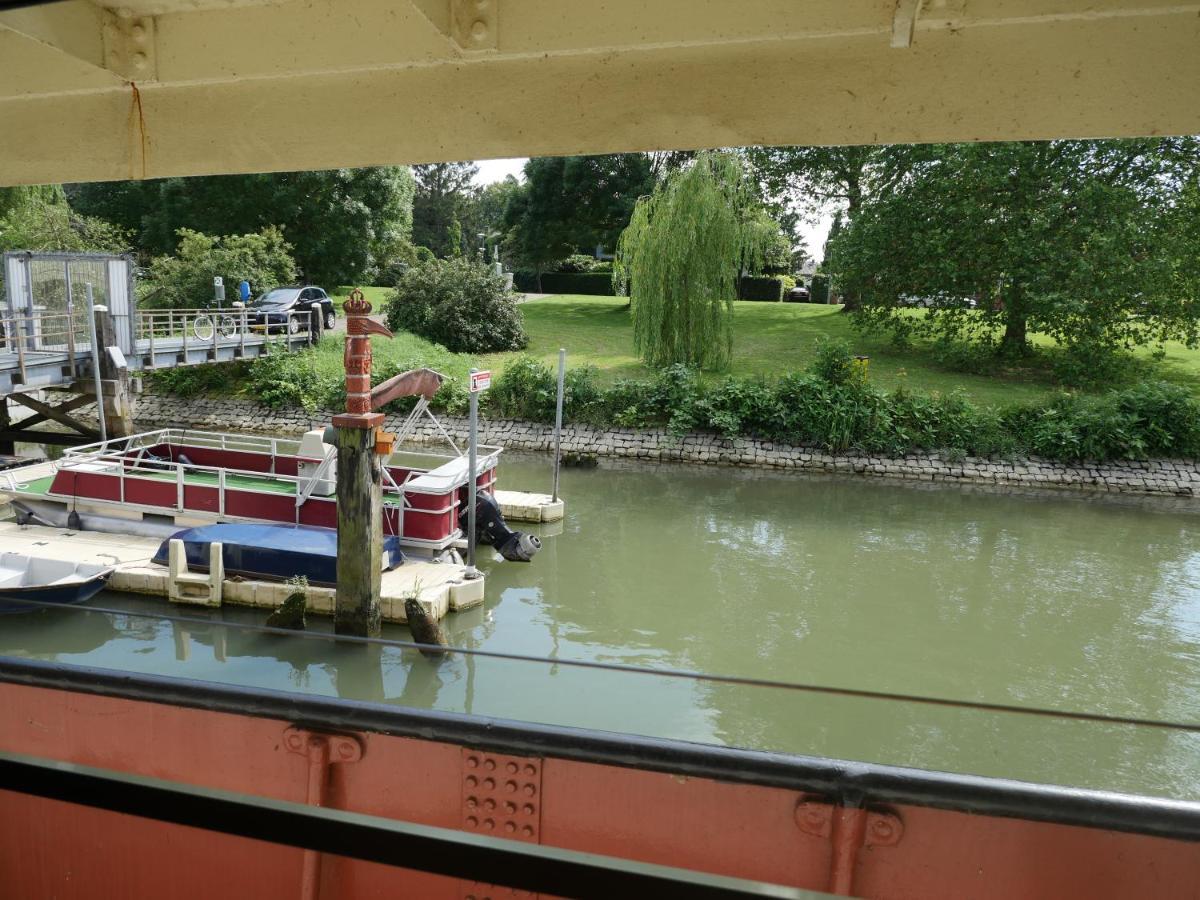 De Logeerboot Dordrecht Bed & Breakfast Exterior photo