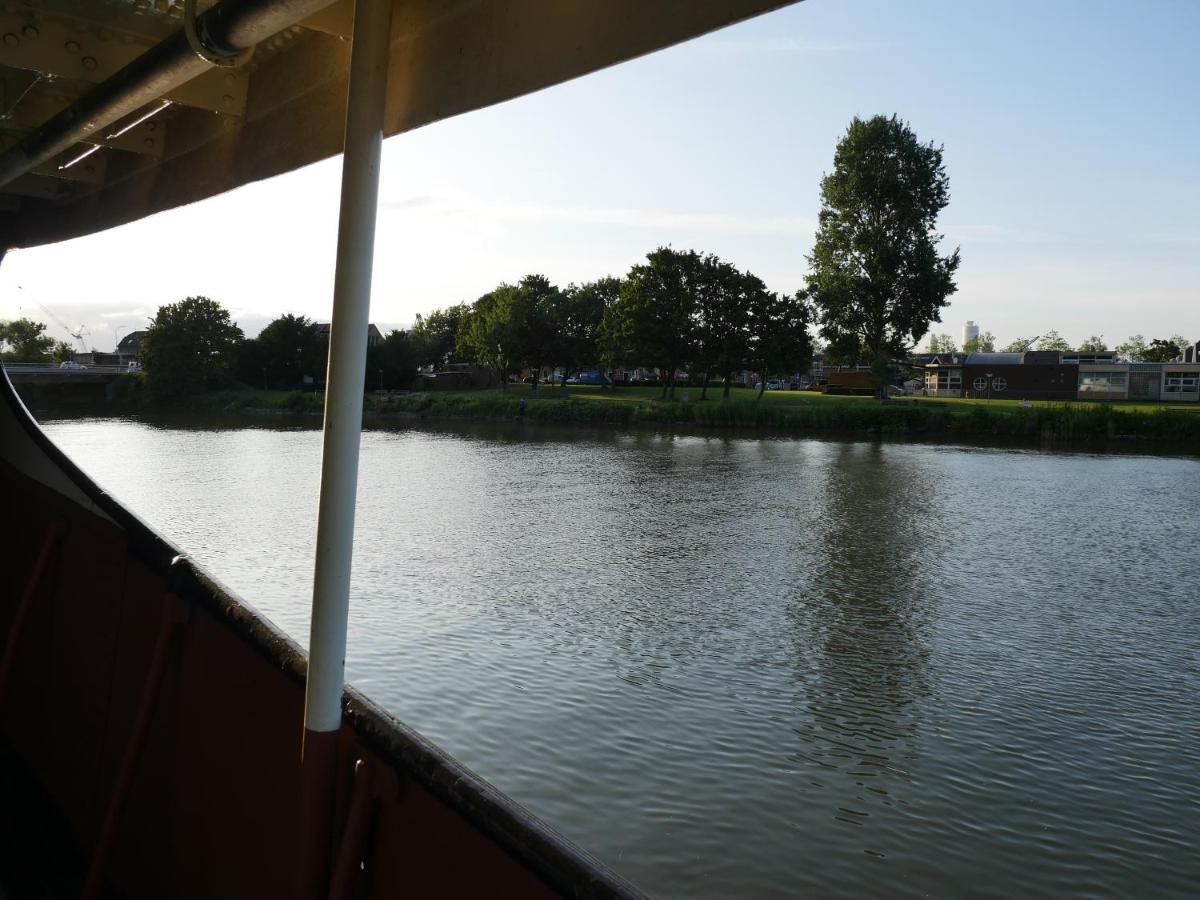 De Logeerboot Dordrecht Bed & Breakfast Exterior photo